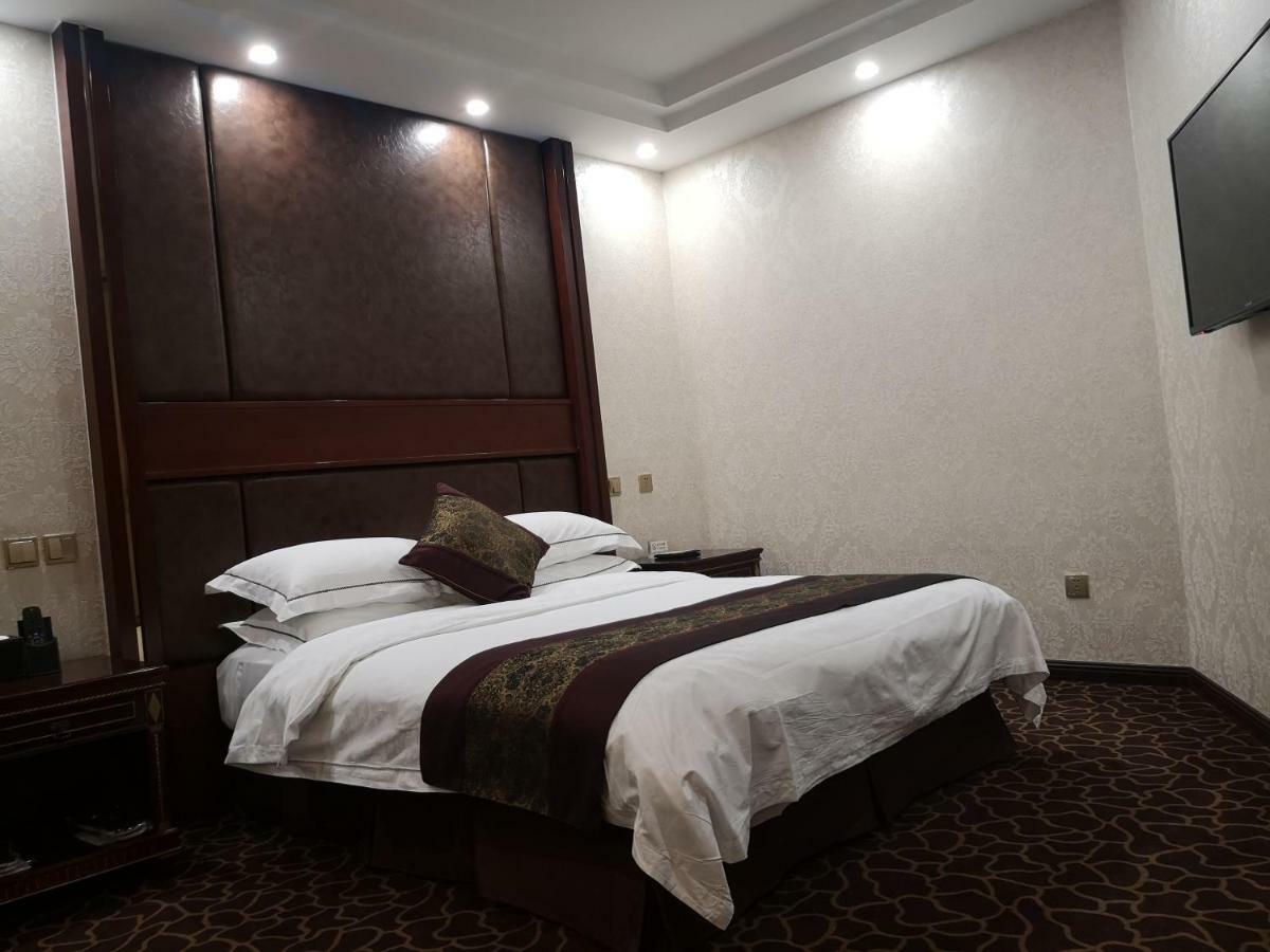 Beijing Commercial Business Hotel Bagian luar foto