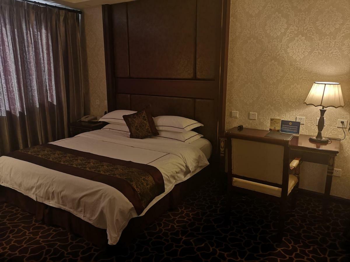Beijing Commercial Business Hotel Bagian luar foto